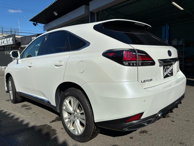 RX RX450h バージョンL 3眼LEDヘッドライト シーケンシャルウインカー Bluetoothオーディオ クルーズコントロール バックカメラ ETC パワーバックドア パワーバックドア サンルーフ 革シート(3枚目)