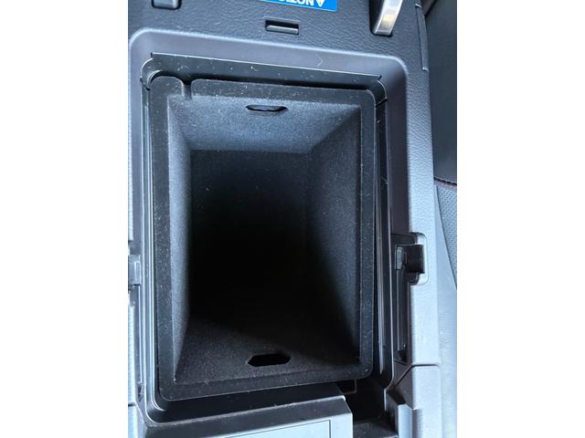 RX RX450h バージョンL 3眼LEDヘッドライト シーケンシャルウインカー Bluetoothオーディオ クルーズコントロール バックカメラ ETC パワーバックドア パワーバックドア サンルーフ 革シート(39枚目)