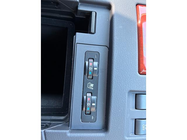 RX RX450h バージョンL 3眼LEDヘッドライト シーケンシャルウインカー Bluetoothオーディオ クルーズコントロール バックカメラ ETC パワーバックドア パワーバックドア サンルーフ 革シート(40枚目)