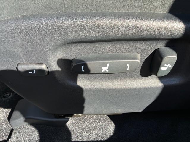 RX RX450h バージョンL 3眼LEDヘッドライト シーケンシャルウインカー Bluetoothオーディオ クルーズコントロール バックカメラ ETC パワーバックドア パワーバックドア サンルーフ 革シート(45枚目)