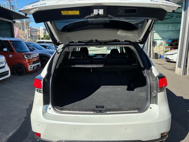 RX RX450h バージョンL 3眼LEDヘッドライト シーケンシャルウインカー Bluetoothオーディオ クルーズコントロール バックカメラ ETC パワーバックドア パワーバックドア サンルーフ 革シート(60枚目)