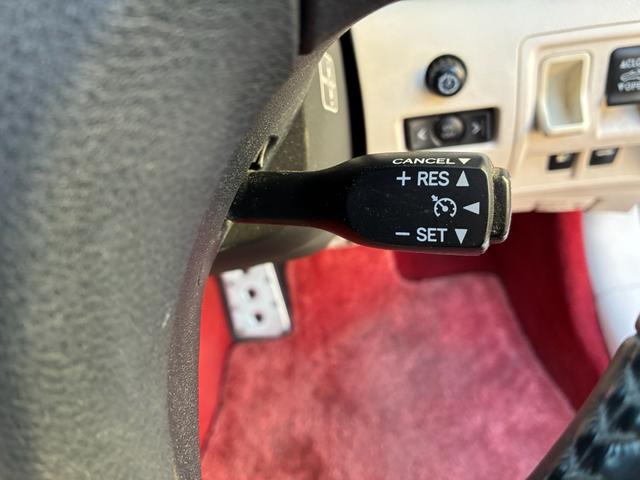 IS IS250C バージョンL 30Fスポーツ仕様3眼LEDヘッドライト 赤白コンビレザー 19AWローダウン 電動オープンルーフブラックアウト(34枚目)