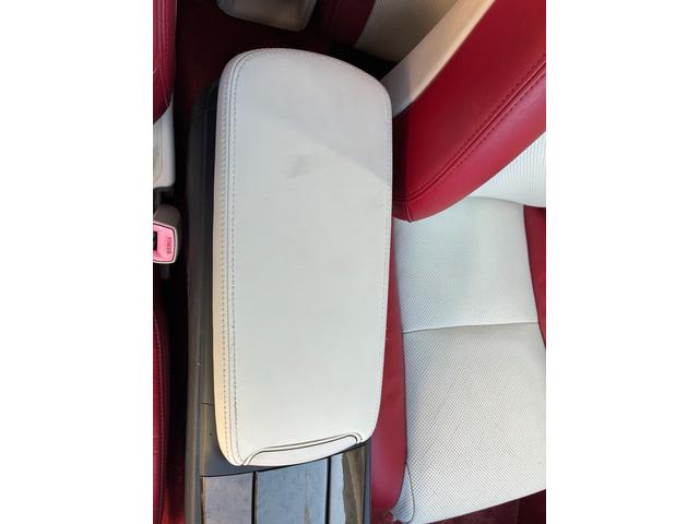 IS IS250C バージョンL 30Fスポーツ仕様3眼LEDヘッドライト 赤白コンビレザー 19AWローダウン 電動オープンルーフブラックアウト(45枚目)