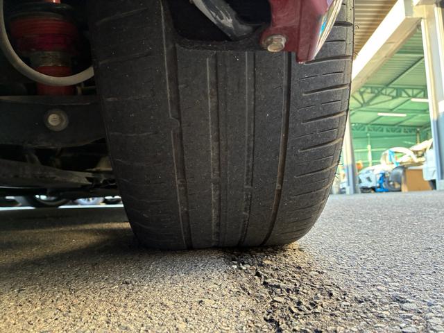 IS IS250C バージョンL 30Fスポーツ仕様3眼LEDヘッドライト 赤白コンビレザー 19AWローダウン 電動オープンルーフブラックアウト(65枚目)