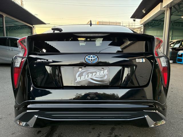 プリウス S ユーザー買取車 19インチAW モデリスタエアロ ローダウン フルセグTV Bluetoothオーディオ バックカメラ(4枚目)