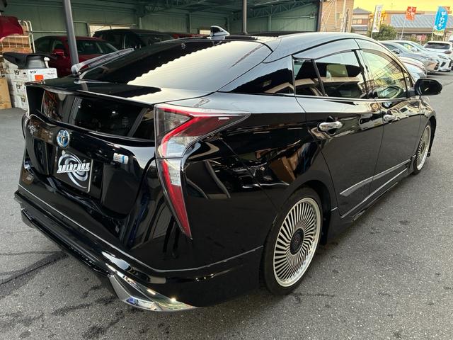 プリウス S ユーザー買取車 19インチAW モデリスタエアロ ローダウン フルセグTV Bluetoothオーディオ バックカメラ(5枚目)