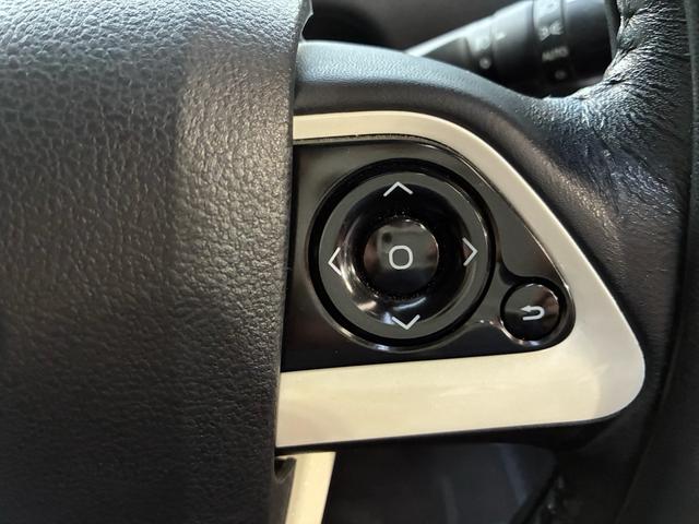 プリウス S ユーザー買取車 19インチAW モデリスタエアロ ローダウン フルセグTV Bluetoothオーディオ バックカメラ(21枚目)