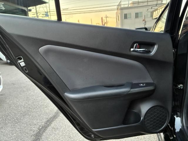 プリウス S ユーザー買取車 19インチAW モデリスタエアロ ローダウン フルセグTV Bluetoothオーディオ バックカメラ(43枚目)