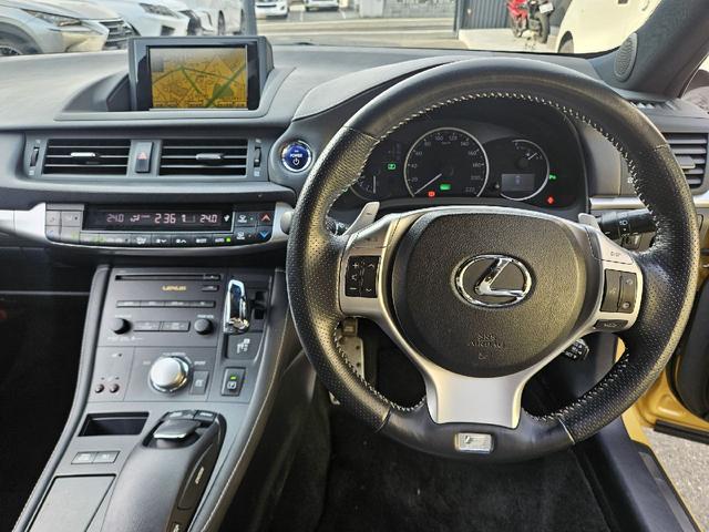 CT CT200h Fスポーツ 後期仕様ヘッドライト 後期仕様テールランプ サンルーフ フレアイエローマイカメタリック Bluetoothオーディオ フルセグTV ETC バックカメラ(15枚目)