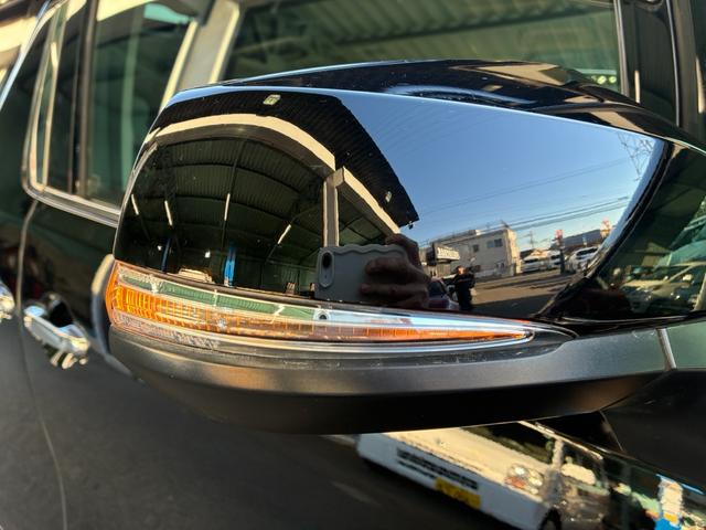 ヴェルファイア 2.5Z Gエディション レクサスLMルック ツインムーンルーフ 両側パワースライド パワーバックドア パワーシート ハーフレザー 純正10インチナビ フリップダウンモニター(13枚目)