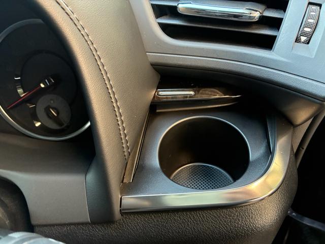 ヴェルファイア 2.5Z Gエディション レクサスLMルック ツインムーンルーフ 両側パワースライド パワーバックドア パワーシート ハーフレザー 純正10インチナビ フリップダウンモニター(27枚目)