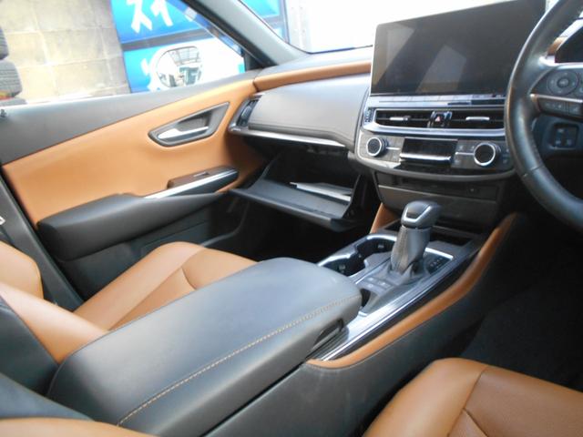 クラウンハイブリッド G エグゼクティブ タン色本革シート(3枚目)