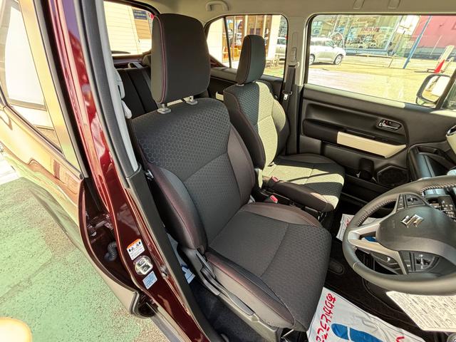 クロスビー ＨＹＢＲＩＤ　ＭＺ　３型　※雹災車両※　元当社試乗車使用　雹による凹みが数か所ございます。恐れ入りますが、必ず現車確認をお願いいたします。　なお、雹害を理由に本体値引き対応はいたしかねます。予めご了承ください。（13枚目）