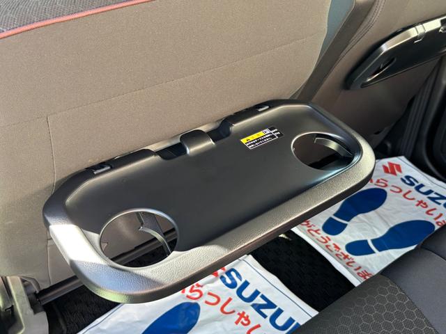 クロスビー ＨＹＢＲＩＤ　ＭＺ　３型　※雹災車両※　元当社試乗車使用　雹による凹みが数か所ございます。恐れ入りますが、必ず現車確認をお願いいたします。　なお、雹害を理由に本体値引き対応はいたしかねます。予めご了承ください。（51枚目）