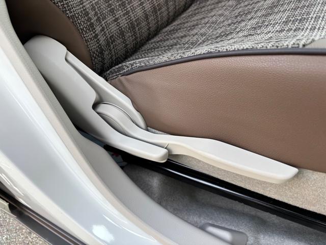 アルトラパンＬＣ ＬＣ　Ｘ　５型　モニター付きオーディオ　Ｂｌｕｅｔｏｏｔｈ　バックカメラ　アイドリングストップ　衝突安全ボディ　ナノイーエアコン（12枚目）