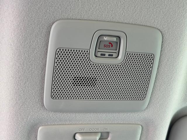 ハスラー ＨＹＢＲＩＤ　Ｘ　３型　スズキコネクト通信対応　全方位カメラ対応９インチメモリーナビ　前席両側シートヒーター　充電ポート　試乗車アップ（2枚目）