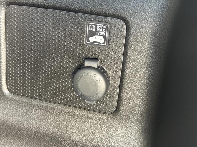 ハスラー ＨＹＢＲＩＤ　Ｘ　３型　スズキコネクト通信対応　全方位カメラ対応９インチメモリーナビ　前席両側シートヒーター　充電ポート　試乗車アップ（31枚目）