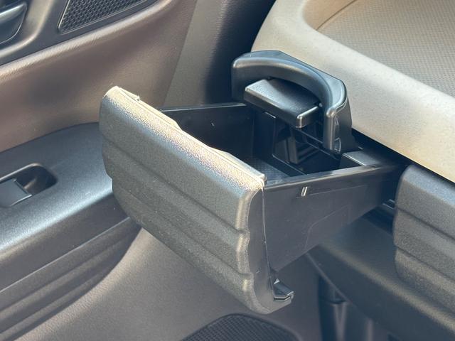 スペーシア ＨＹＢＲＩＤ　Ｇ　２ＷＤ　衝突被害軽減ブレーキシステム　全方位カメラ　９インチメモリーナビゲーション　スマホ連携機能付き　スズキコネクト通信機器対応　プッシュスタート　アイドリングストップ（26枚目）