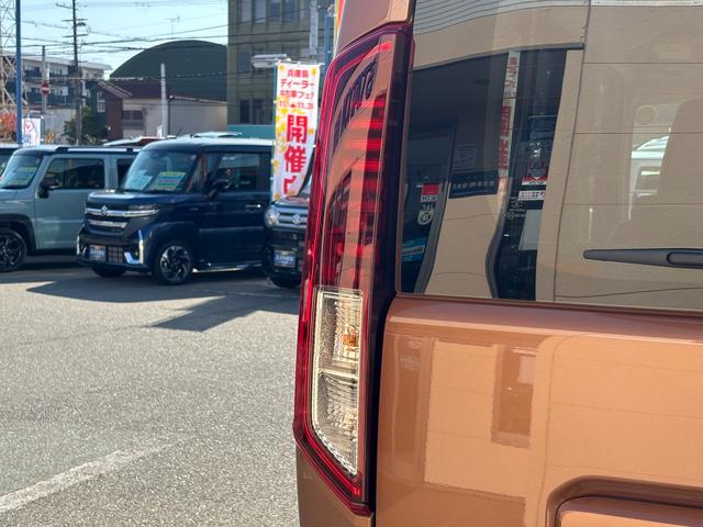 スペーシア ＨＹＢＲＩＤ　Ｇ　２ＷＤ　衝突被害軽減ブレーキシステム　全方位カメラ　９インチメモリーナビゲーション　スマホ連携機能付き　スズキコネクト通信機器対応　プッシュスタート　アイドリングストップ（38枚目）