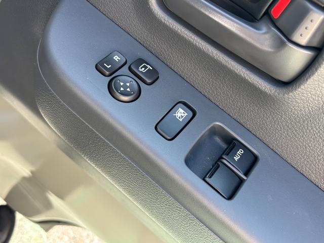 ���X�̒��ÎԂ͑S�Еۏؕt���ɂȂ�܂��B�X�Y�L�f�B�[���[�̈��S�����͂����܂��B