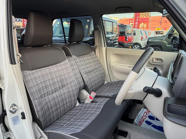 アルトラパンＬＣ ＬＣ　ＨＹＢＲＩＤ　Ｌ　６型　ＬＥＤヘッドランプ　アルミ　デュアルセンサーブレーキＩＩ｜ＬＣ専用フロントグリル｜運転席シートヒーター｜プレミアムＵＶ＆ＩＲカットガラス（フロントドア）｜フルオートエアコン｜ＵＳＢ電源ソケット｜（13枚目）