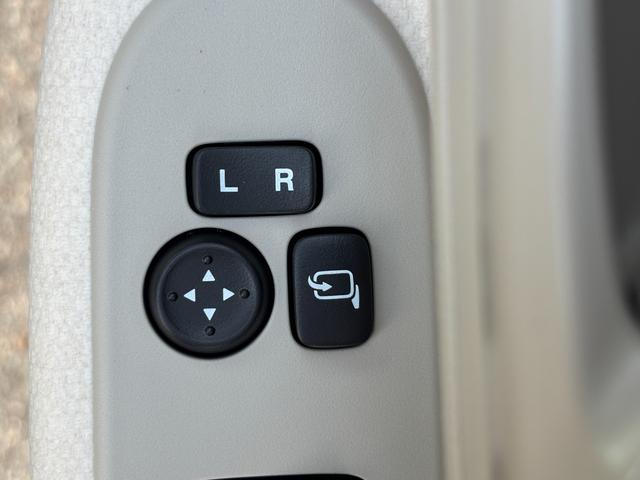 アルトラパンＬＣ ＬＣ　ＨＹＢＲＩＤ　Ｌ　６型　ＬＥＤヘッドランプ　アルミ　デュアルセンサーブレーキＩＩ｜ＬＣ専用フロントグリル｜運転席シートヒーター｜プレミアムＵＶ＆ＩＲカットガラス（フロントドア）｜フルオートエアコン｜ＵＳＢ電源ソケット｜（39枚目）