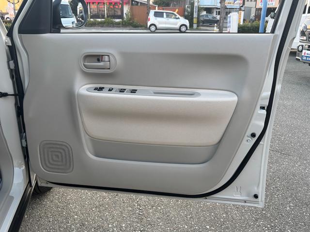 アルトラパンＬＣ ＬＣ　ＨＹＢＲＩＤ　Ｌ　６型　ＬＥＤヘッドランプ　アルミ　デュアルセンサーブレーキＩＩ｜ＬＣ専用フロントグリル｜運転席シートヒーター｜プレミアムＵＶ＆ＩＲカットガラス（フロントドア）｜フルオートエアコン｜ＵＳＢ電源ソケット｜（41枚目）