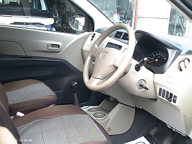 ミラ Ｘスペシャル　安心保証整備車検２４ヵ月付総額２７，７万円　５速ミッション　メモリーナビ　フルセグＴＶ　ＤＶＤ＆ＣＤ　ＥＴＣ　ＡＢＳ　エアコン　パワーステアリング　パワーウィンド　キーレス　フル装備軽自動車安心保証整備車検２４ヵ月付支払総額￥２７，７０００－（9枚目）