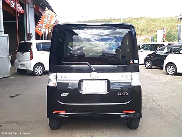 タント カスタムＬフル装備安心保証整備車検２４ヵ月付総額１９，７万円　ミラクルオープンドア　メモリーナビ　フルセグＴＶ　アイドリングストップ　エコアイドル　フルエアロ　フルオートエアコン　スマートキー　フル装備軽自動車安心保証整備車検２４ヵ月付支払総額￥１９７，０００－（6枚目）