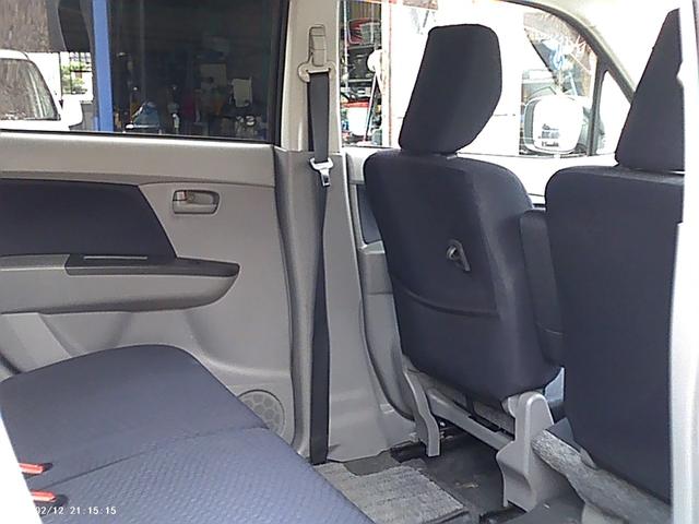 AZワゴン XG フル装備安心保証整備車検24ヵ月付総額16,7万円 チョイ乗り使用 4速オートマチック Pステアリング Pウィンド エアコン 電格ミラー プライバシーガラス CDデッキ キーレス フル装備軽自動車安心保証整備車検24ヵ月付支払総額¥167,000-(14枚目)