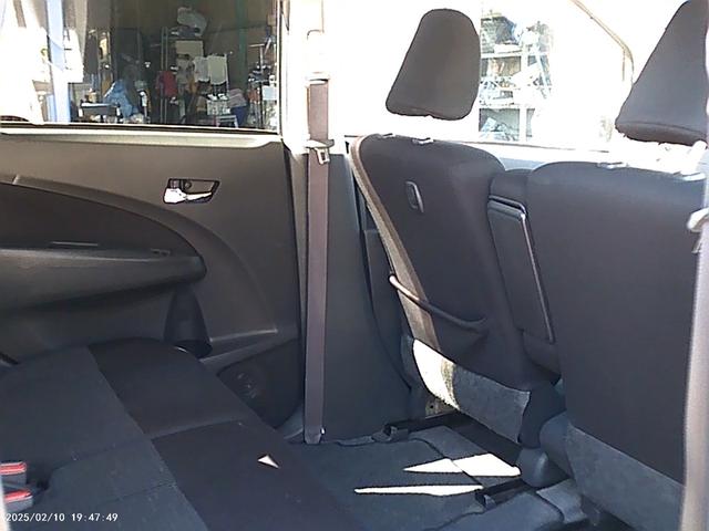 ☆室内も徹底フルルームクリーニング済みで清潔綺麗で安心して御購入の御検討が出来ます♪オートフレンズ無料電話　００７８−６０４６−８０８０お気軽に♪安心販売＆高額買取＆安心車検＆安心修理実施中♪