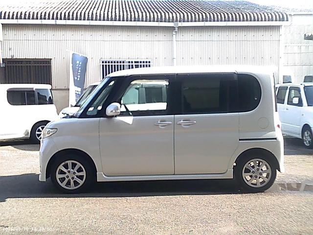 タント カスタムＸＬＴＤ　安心保証整備車検２４ヵ月付総額１９，７万円　チョイ乗り使用　電動ミラクルオープンドア　ＣＶＴオートマチック　フルオートエアコン　スマートキー　パールホワイトＩＩＩ　車検整備付　フル装備軽自動車安心保証整備車検２４ヵ月付支払総額￥１９７，０００－（7枚目）
