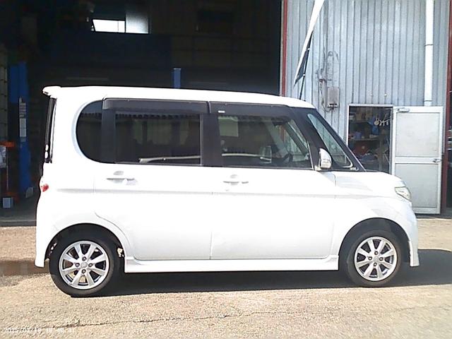 タント カスタムＸＬＴＤ　安心保証整備車検２４ヵ月付総額１９，７万円　チョイ乗り使用　電動ミラクルオープンドア　ＣＶＴオートマチック　フルオートエアコン　スマートキー　パールホワイトＩＩＩ　車検整備付　フル装備軽自動車安心保証整備車検２４ヵ月付支払総額￥１９７，０００－（8枚目）