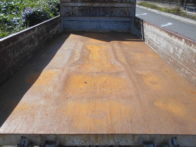 アトラストラック ダンプ　２ｔ（6枚目）