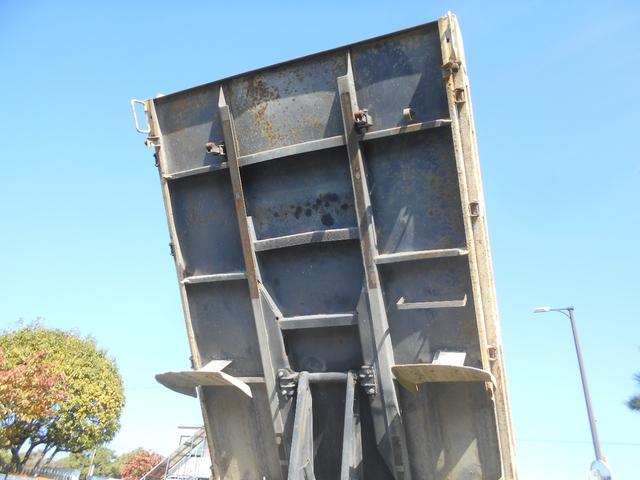 アトラストラック ダンプ　２ｔ（11枚目）