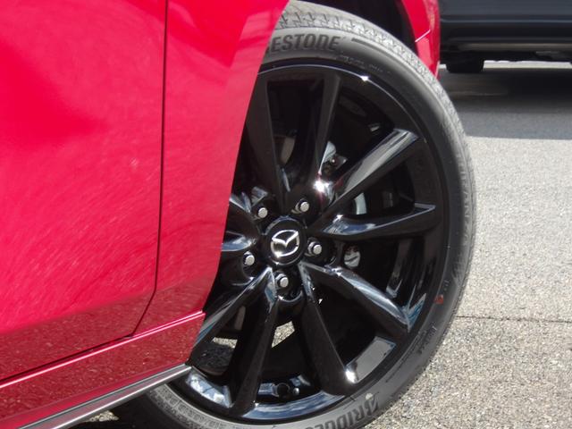 ＭＡＺＤＡ３ファストバック １．５　１５Ｓ　レトロスポーツエディション　当社デモカー／禁煙車／安全装備／ナビ／フルセグＴＶ／３６０°全方位モニター／カープレイ対応／ＢＳＭ／アダプティブＬＥＤ／レーダークルーズ／シートヒーター／ＥＴＣ／キーレス／マツダ純正１８インチアルミ（31枚目）