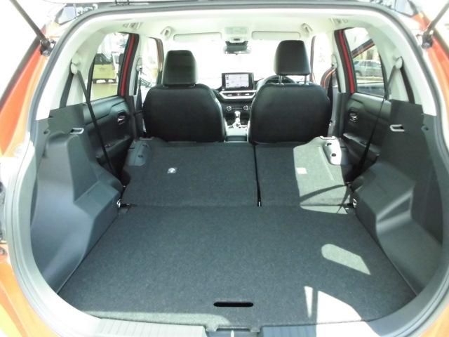 プレミアム 新車保証継承 次世代スマートアシスト 9インチメモリーナビ クルーズコントロール プッシュボタンスタート キーフリーシステム アイドリングストップ ターボエンジン LEDヘッドライト(14枚目)