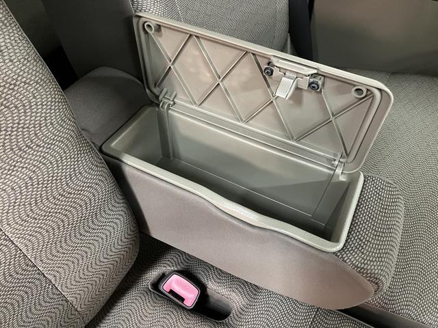 タント L/1年間走行距離無制限保証/ナビ/ETC/車検整備付 1年間走行距離無制限保証 車検整備付 純正ワンセグナビ コラムシフト ETC アイドリングストップ機能 キーレスエントリー 14インチアルミ ハロゲンヘッドライト 左側スライドドア ベンチシート(31枚目)