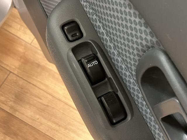 ハイゼットトラック ＥＸＴ／１年間走行距離無制限保証／車検整備付／認定中古車　１年間走行距離無制限保証　車検整備付　別体型キーレスエントリー　荷台作業灯　３方開　ゲートプロテクター　テールゲートチェーン　ハロゲンヘッドライト（20枚目）