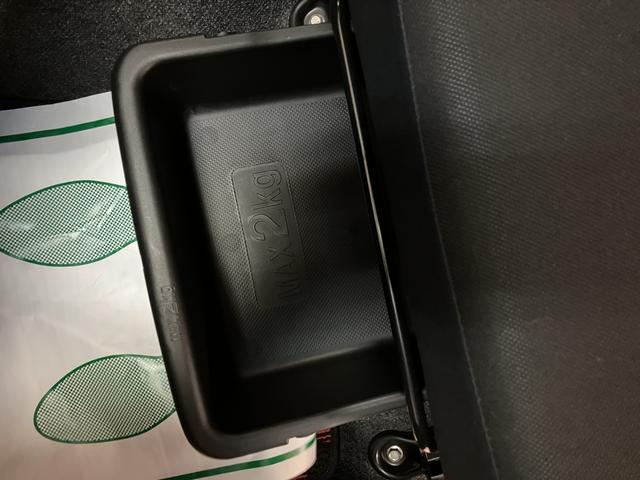 ムーヴ カスタム　Ｘリミテッド／１年保証／車検整備付／ナビ／Ｂカメラ　１年間走行距離無制限保証　車検整備付　ワンセグナビ　バックカメラ　ＥＴＣ　キーフリー　チルトステアリング　運転席シートリフター　ディスチャージヘッドライト　フロントフォグランプ　トップシェイドガラス（23枚目）