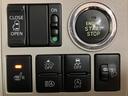 電子カードキーを携帯しているだけでエンジンの始動ができるプッシュボタンスタートを装備しています☆