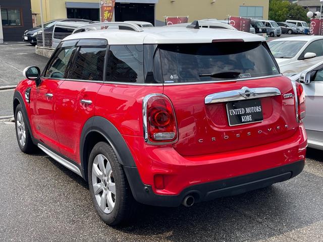 ＭＩＮＩ クーパーＤ　クロスオーバー　オール４　４ＷＤ　ディーゼル　純正メモリーナビゲーション　バックカメラ　パワーバックドア　アイドリングストップ　ＬＥＤヘッドライト　純正１７インチアルミホイール　ＥＴＣ　スペアキー　取説保証書　正規ディーラー車（11枚目）