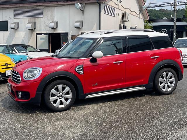 ＭＩＮＩ クーパーＤ　クロスオーバー　オール４　４ＷＤ　ディーゼル　純正メモリーナビゲーション　バックカメラ　パワーバックドア　アイドリングストップ　ＬＥＤヘッドライト　純正１７インチアルミホイール　ＥＴＣ　スペアキー　取説保証書　正規ディーラー車（12枚目）