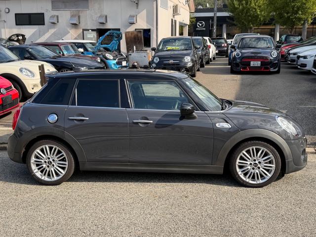 サイドからもご覧下さい！綺麗なラインですね！