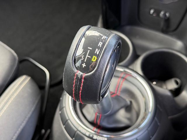 ６速オートマ搭載！効率の良い変速で加速や燃費に貢献しております！