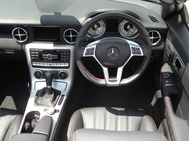 SLK200エクスクルーシブ ダイナミックハンドリングPKG(2枚目)