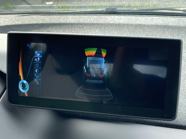 ｉ３ レンジ・エクステンダー装備車　発電機エンジン搭載　純正ＨＤＤナビｉｄｒｉｖｅ　バックカメラ　パークトロニックセンサー　ＥＴＣ内蔵ミラー　純正１９インチアルミホイール　禁煙車　後部観音開　取説保証書　３ヶ月安心保証（25枚目）