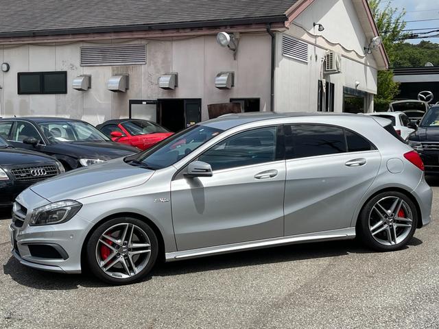 Ａ４５　ＡＭＧ　４マチック　クラストップ４ＷＤマシン　ＨＤＤナビフルセグＴＶ　バックカメラ　Ｂｌｕｅｔｏｏｔｈ　レザーシート　シートヒーター　ＥＴＣ　ＡＭＧコンプリートカー　取説保証書スペアキー　正規ディーラー車　３ヶ月安心保証(13枚目)