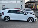 ゴルフＧＴＩ ベースグレード　ビルシュタイン車高調　アダプティブクルーズコントロール　８インチメモリーナビ　フルセグＴＶ　Ｂｌｕｅｔｏｏｔｈ　バックカメラ　ＥＴＣ　ディスチャージ　正規ディーラー車（8枚目）