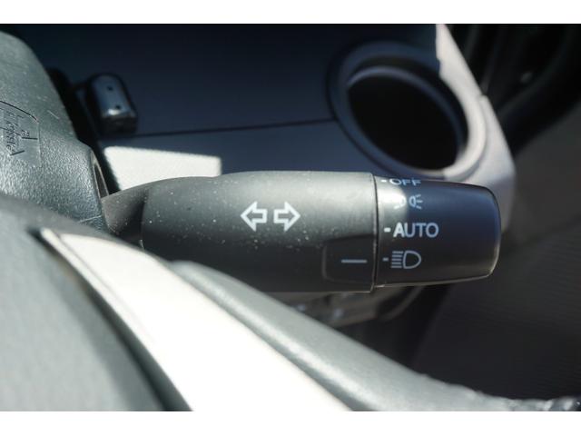 ハイブリッド プレミアムエディション SDナビBluetooth両パワHID(15枚目)